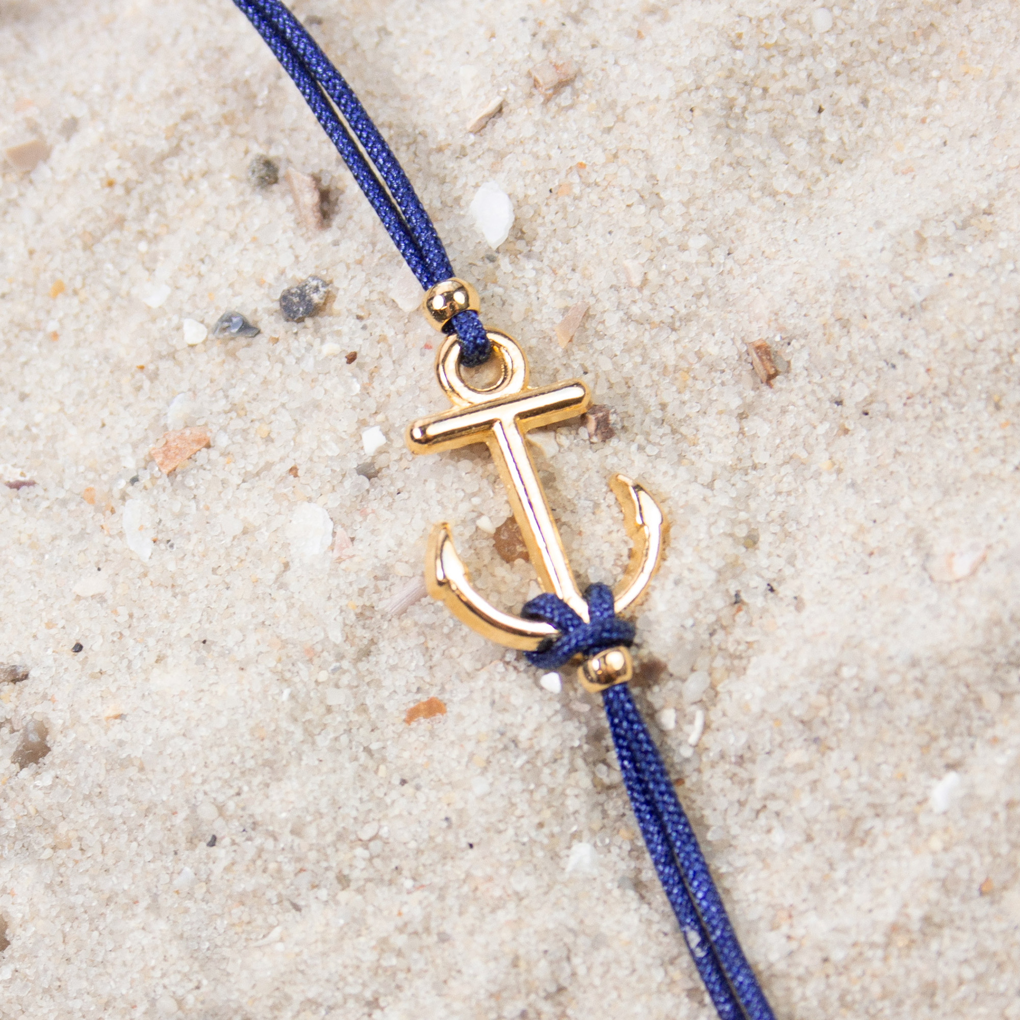 Armband auf Karte