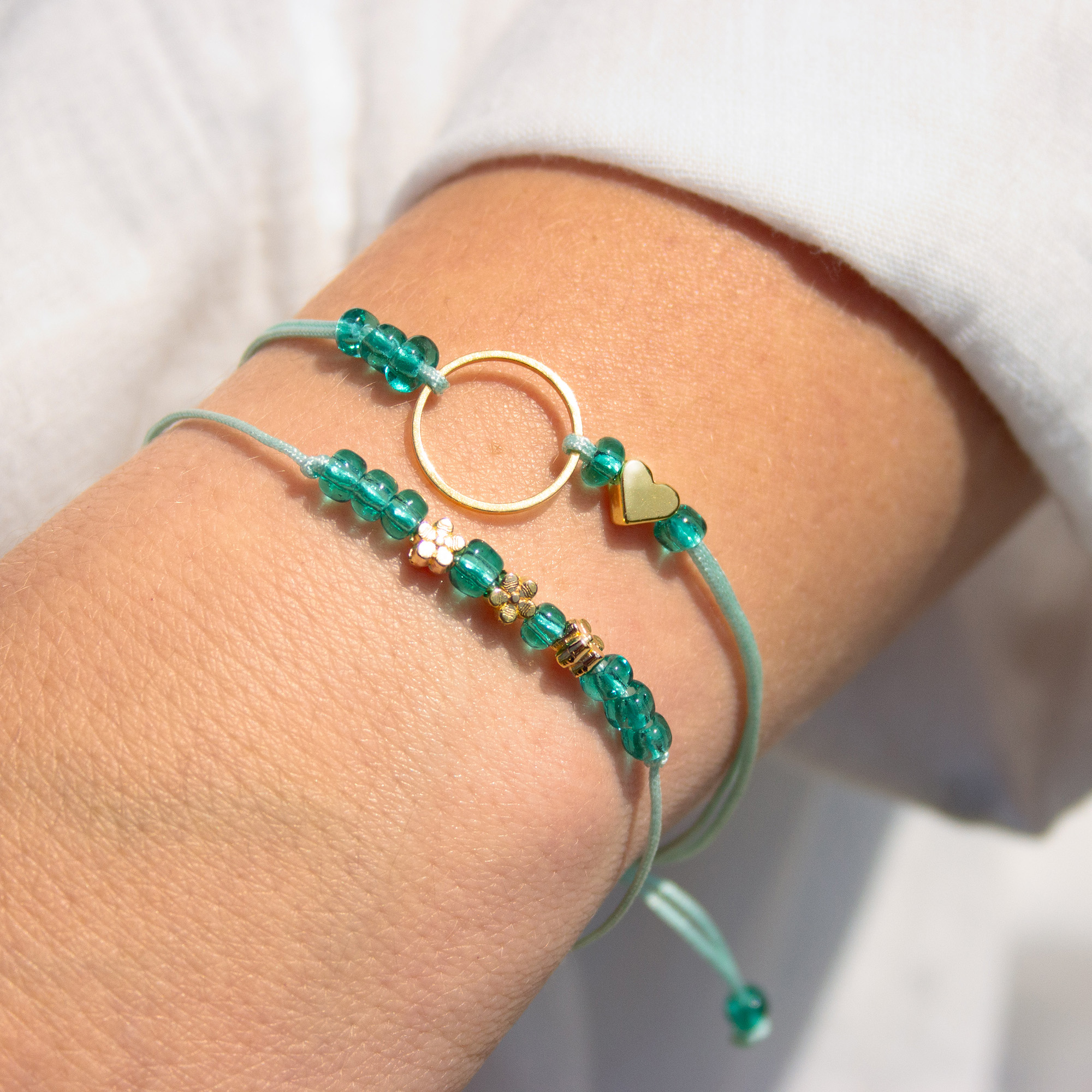 Armband auf Karte