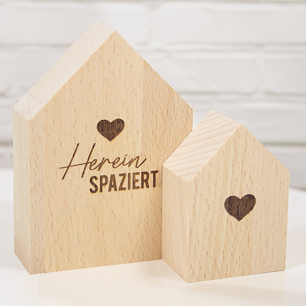 Großes Deko-Holzhäuschen