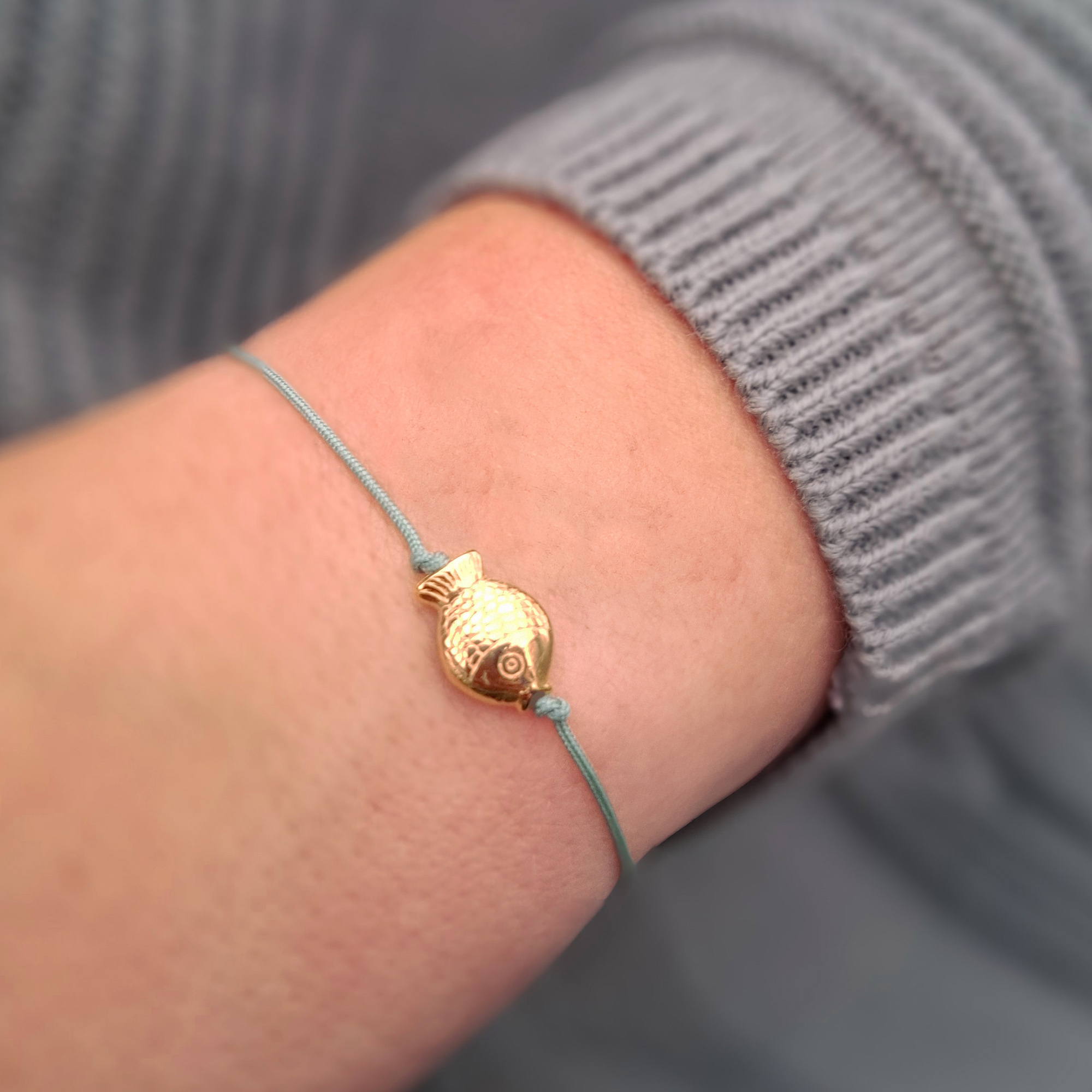 Armband auf Karte