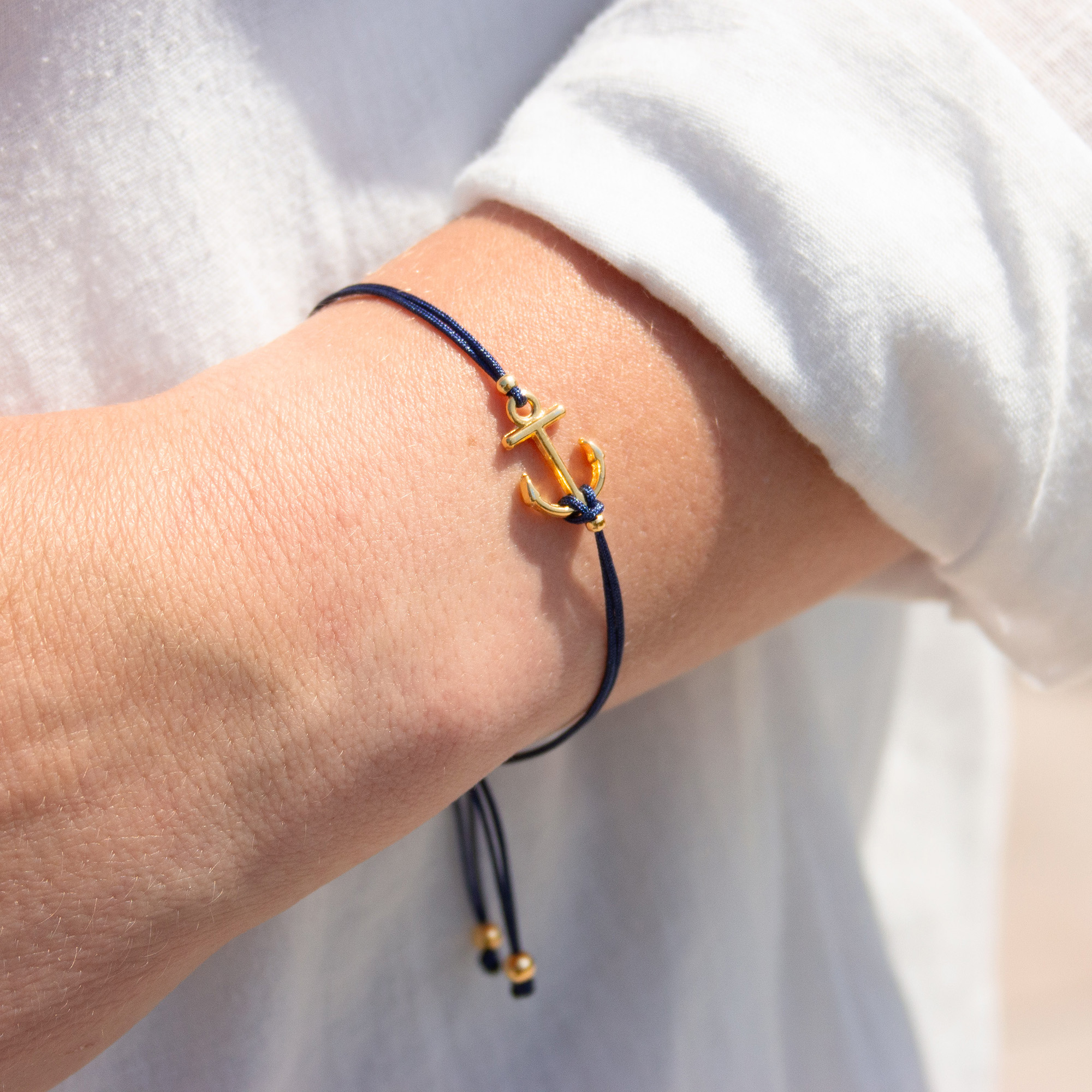 Armband auf Karte