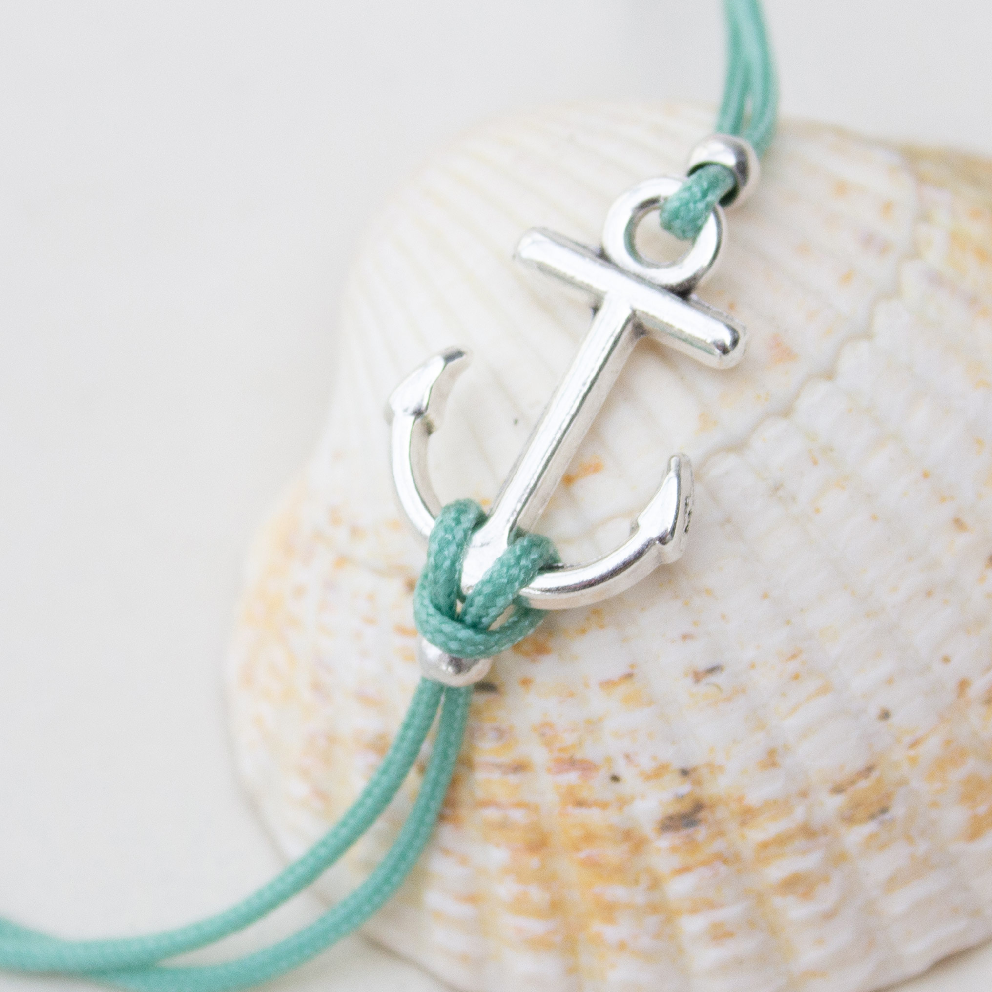Armband auf Karte versilbert
