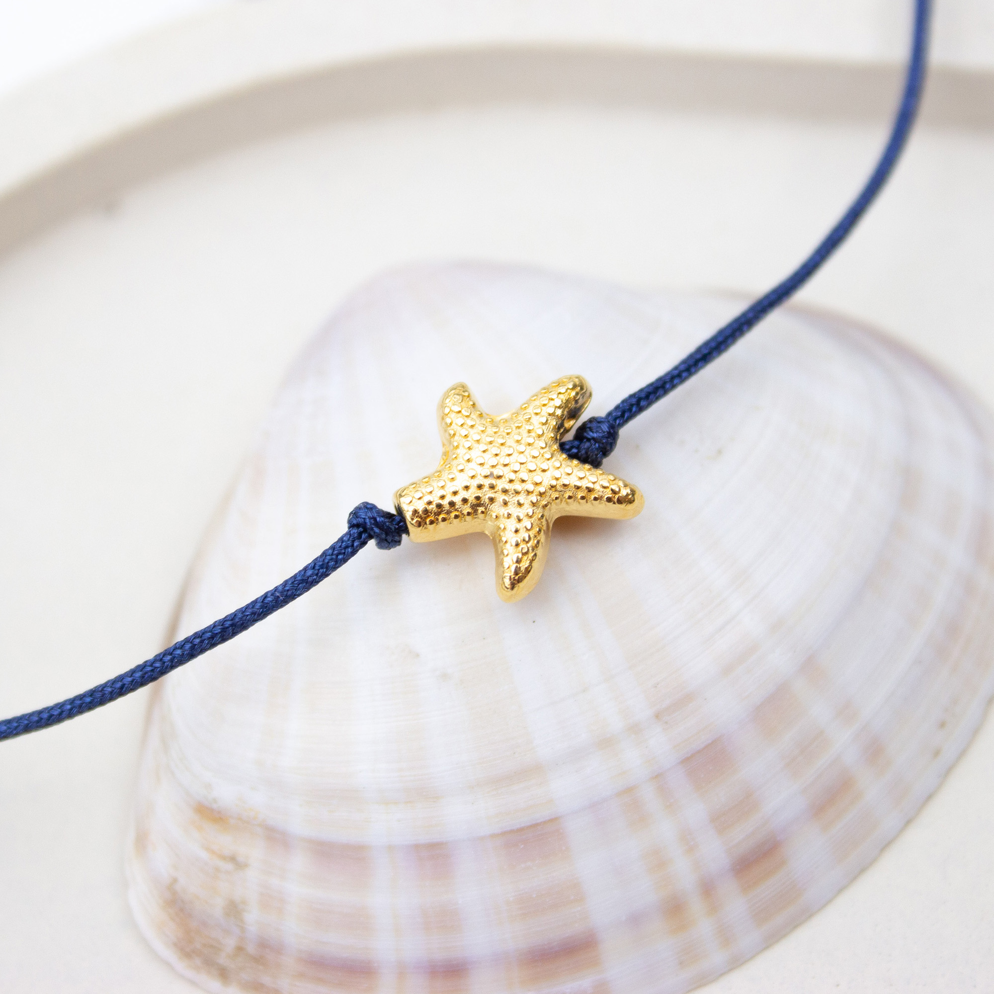 Armband auf Karte